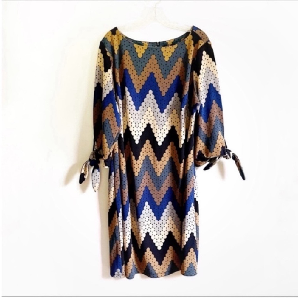 ILE New York dress blue tan chevron dots tie sleeves